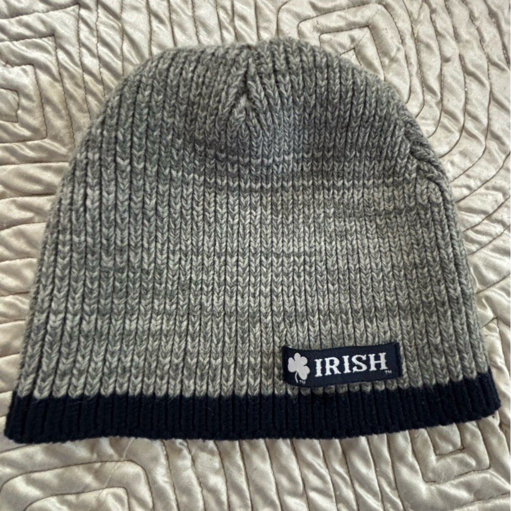 Notre Dame STARTER brand “Irish” Knit Beanie collegiate skater Navy & Grey